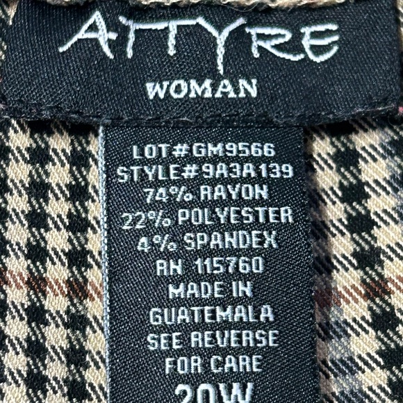 Atyre size 20W pull on crop ankle tapered, leg pants brown, and black‎ plaid - Picture 5 of 9